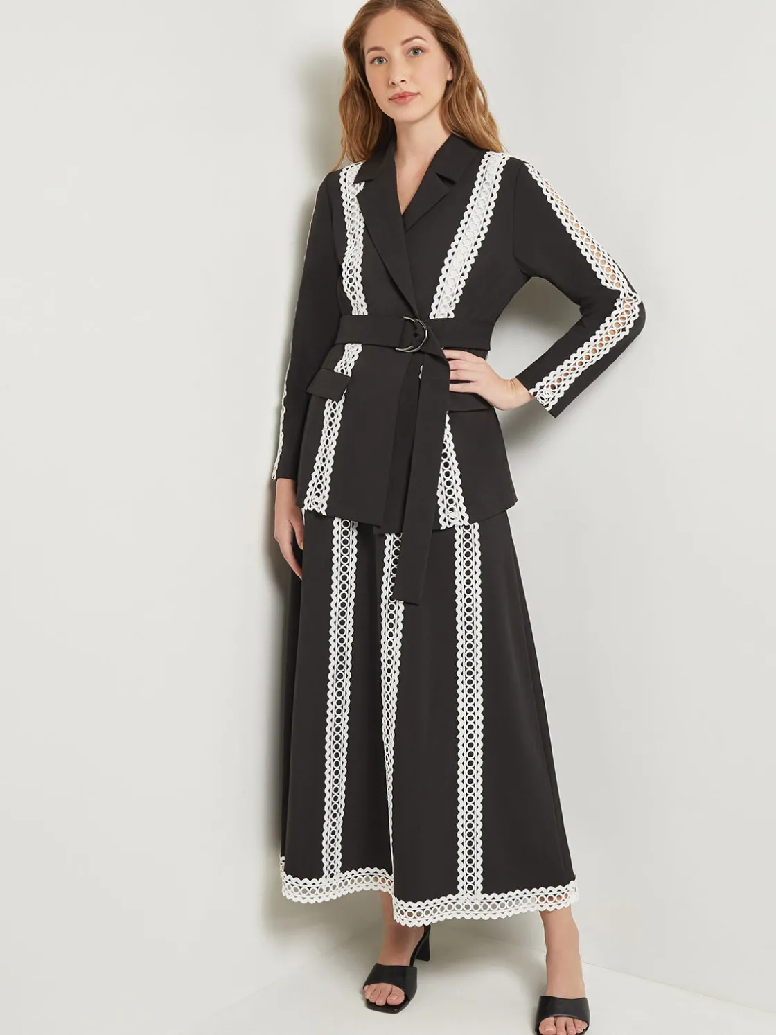 Misook Heritage Fit Jacket - Eyelet Trim Woven Twill* Jackets & Coats