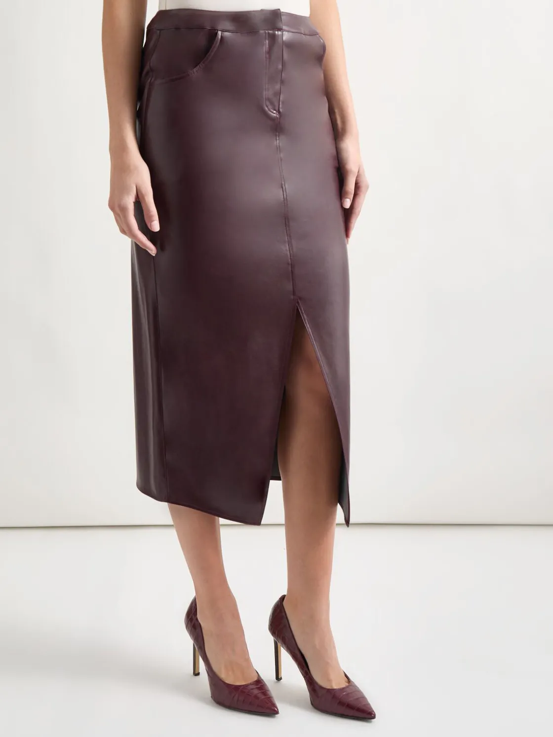 Misook Vegan Leather Pencil Skirt* Skirts