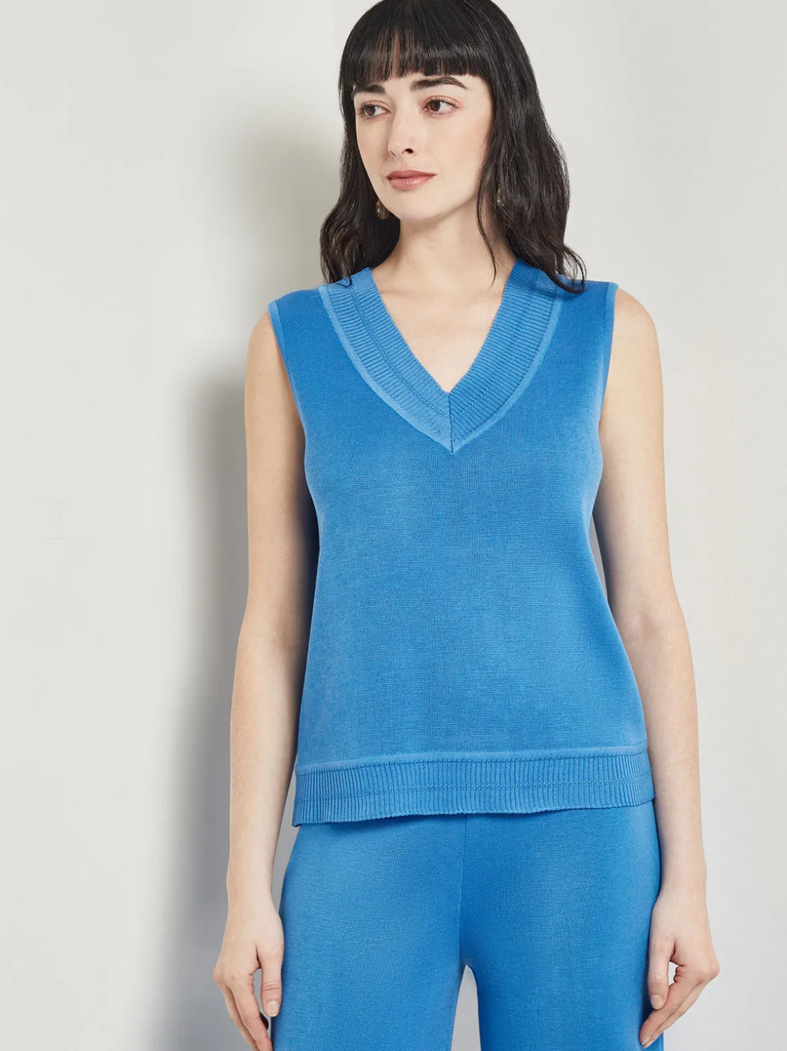 Misook V-Neck Tank - Ribbed Detail Flat Knit* Tops & Tees | Tanks